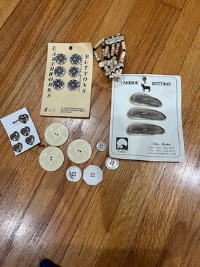 Vintage earthworks buttons and Caribou buttons